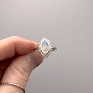 Fragrant Jewels Ring